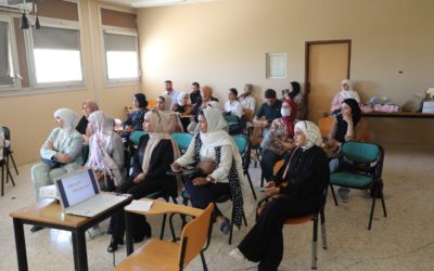 طلبة الصحة العامة يناقشون مشاريع تخرجهم
