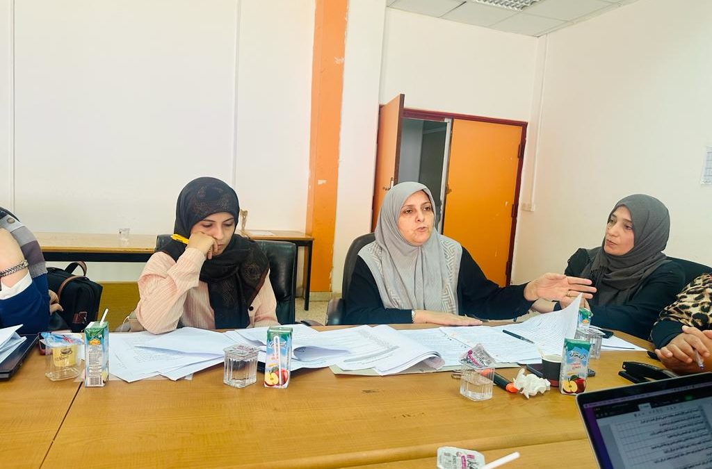 📌 “لجنة الاعتماد المؤسسي في كلية الصحة العامة تجتمع لبحث تحقيق المعايير المطلوبة”