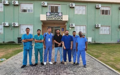 لفريق المختص بمكافحة العدوى يعقم المستشفيات ويدرب الفرق الطبية في مدينة درنة”