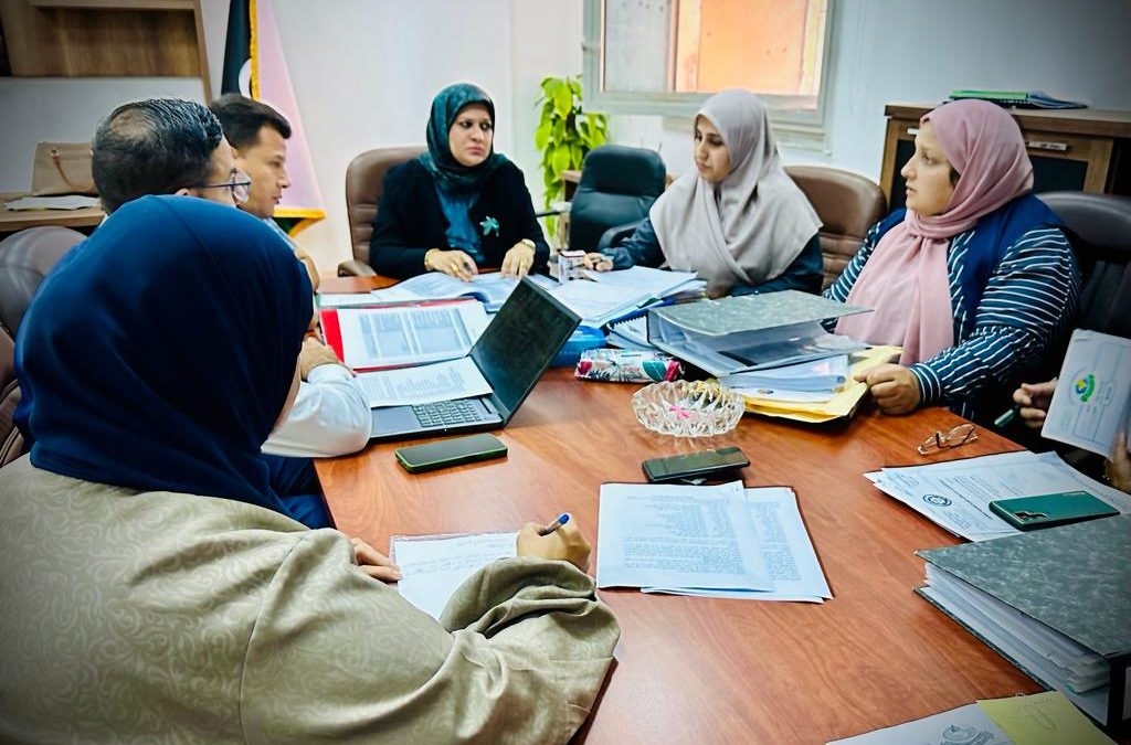 اللجنة الاعتماد المؤسسي بكلية الصحة العامة تعقد اجتماعًا هامًا